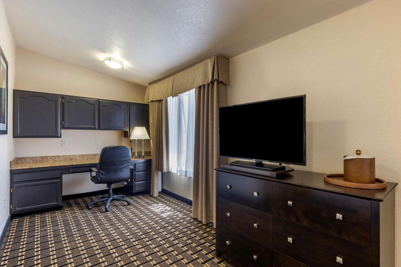 Best Western Plus Las Vegas West Екстериор снимка
