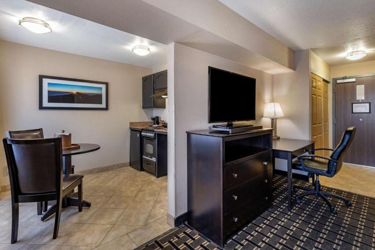 Best Western Plus Las Vegas West Екстериор снимка