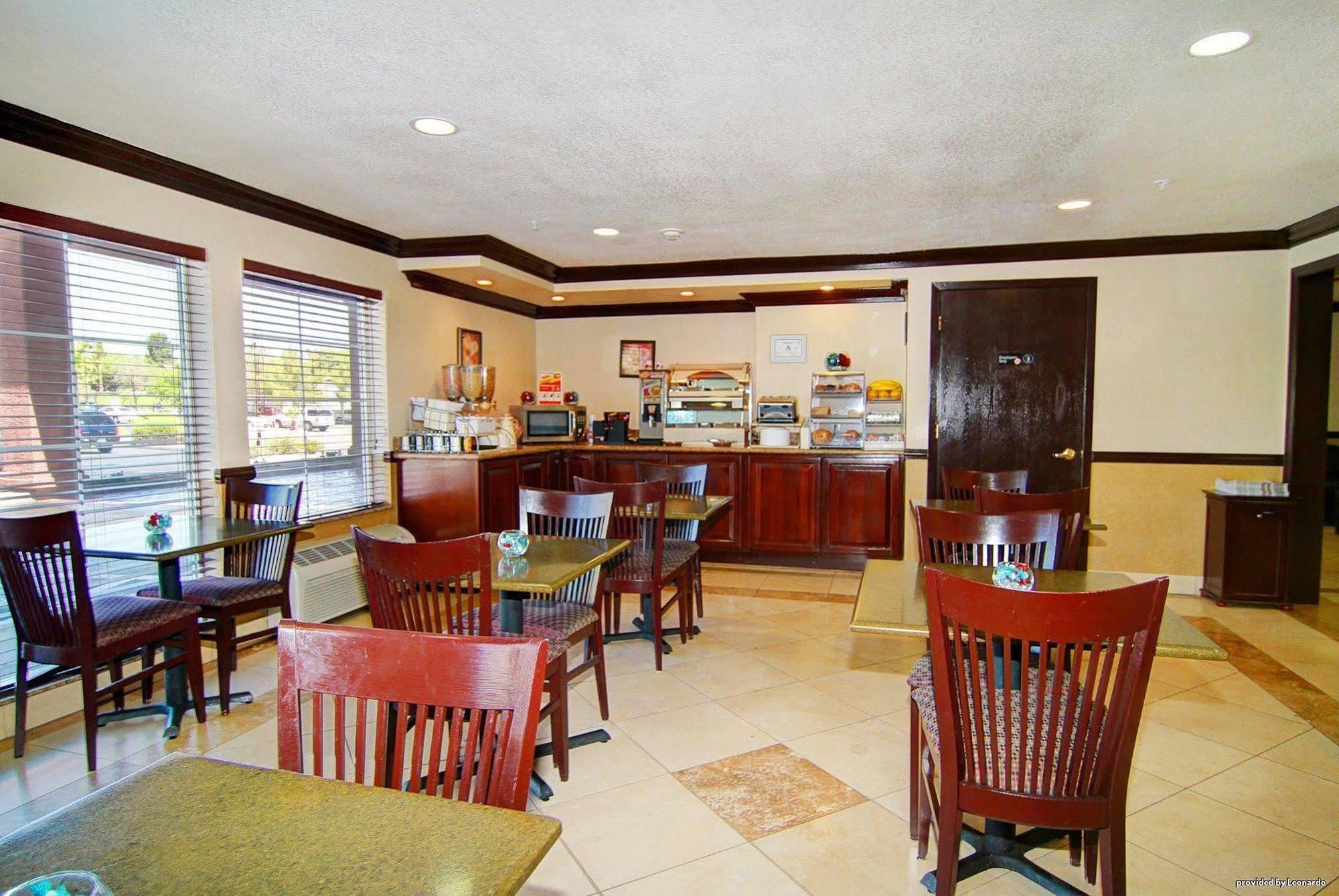 Best Western Plus Las Vegas West Ресторант снимка